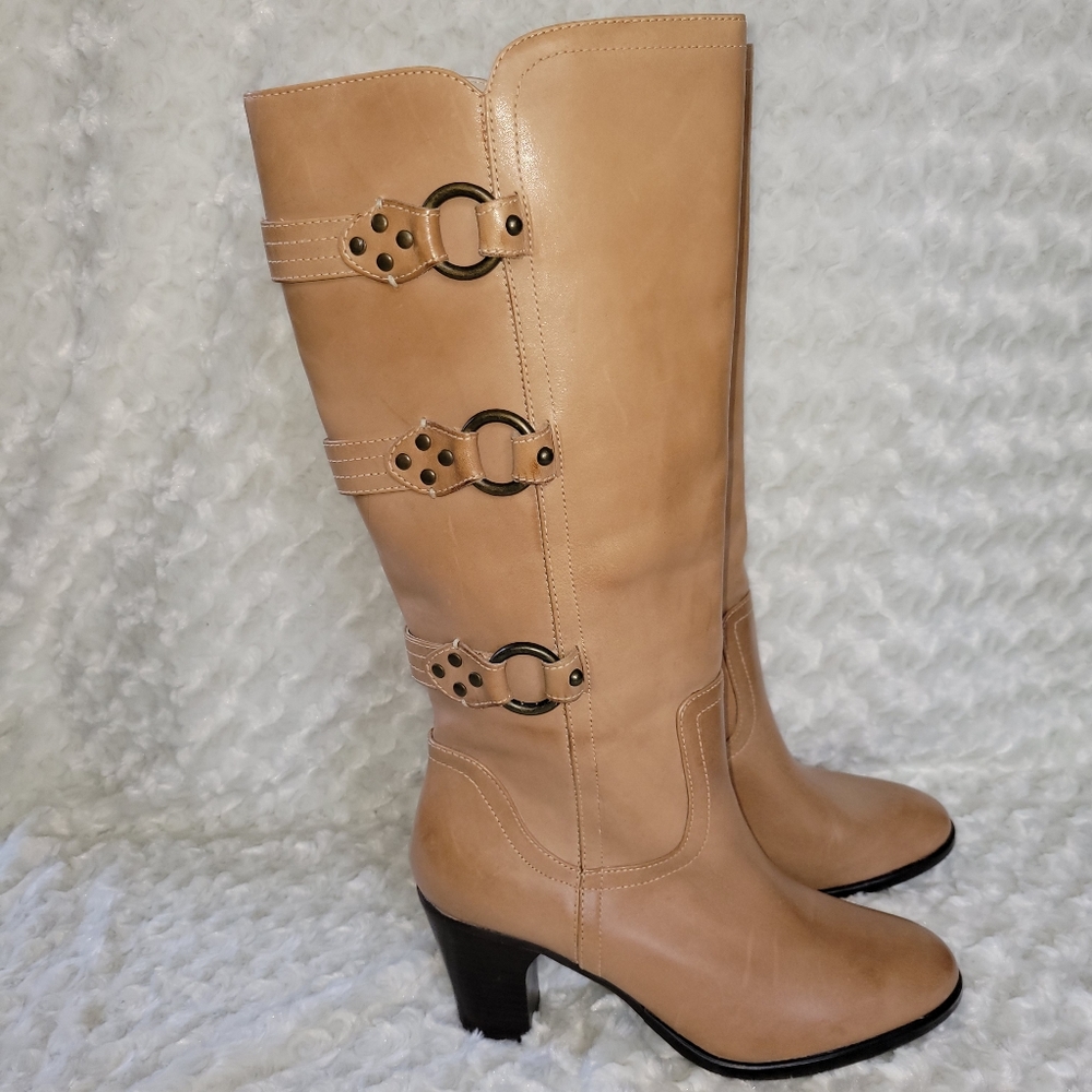 Matisse Tan leather Tall Riding harness buckle boots, Size 11